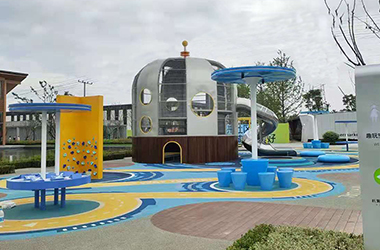 新型公園游樂設施