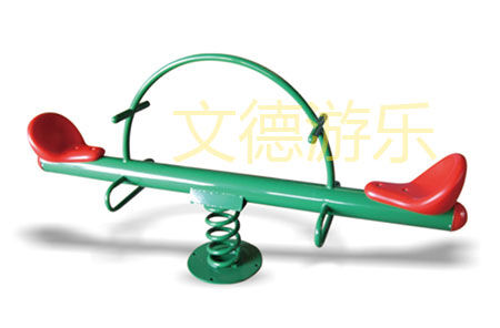 圈圈公園兒童戶外蹺蹺板
