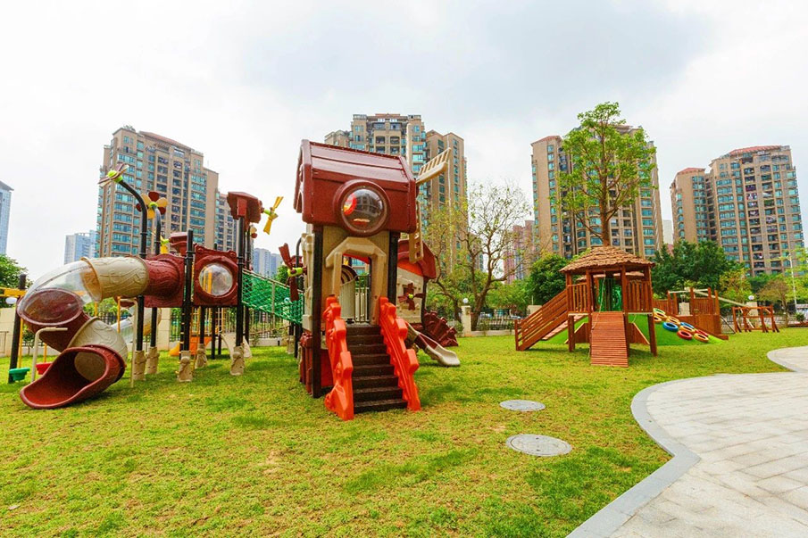 幼兒園露天游樂(lè)設(shè)備整體效果