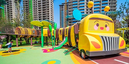 蜜蜂火車游樂平臺(tái)